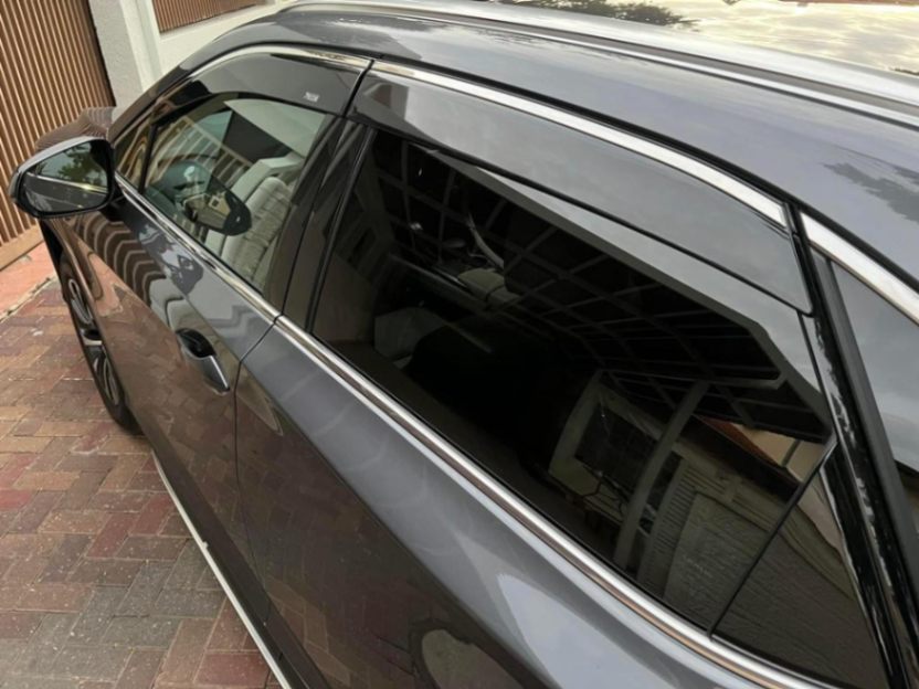 מגני רוח הדבקה Falcon ללקסוס NX מ 2014 עד 2021 עם פס ניקל