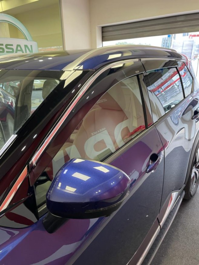 מגני רוח הדבקה Falcon לניסאן אקס טרייל 2021 ומעלה עם פס ניקל