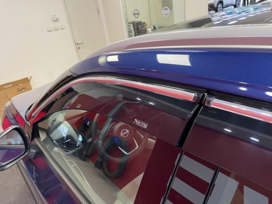 מגני רוח הדבקה Falcon לניסאן אקס טרייל 2021 ומעלה עם פס ניקל